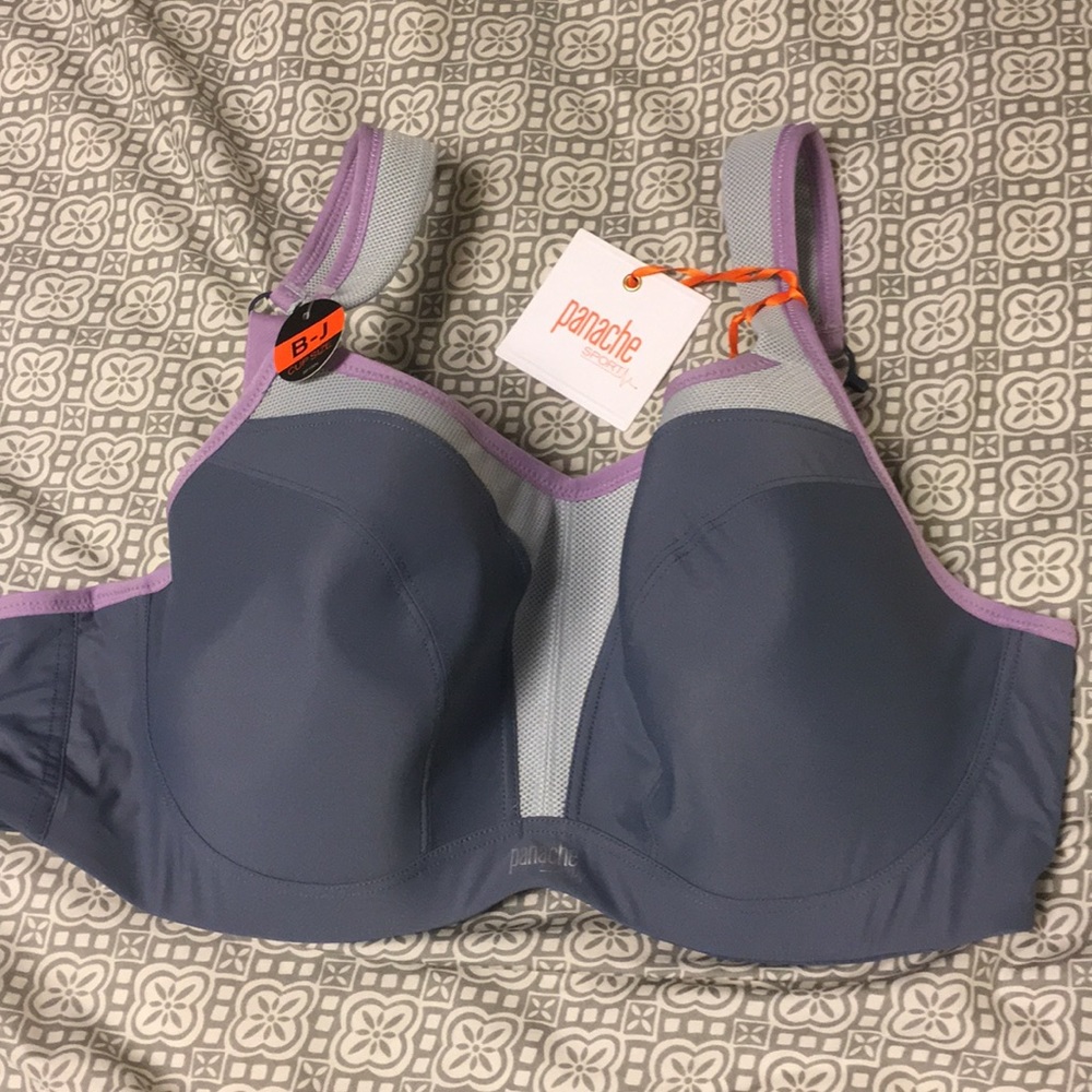 Sports bra