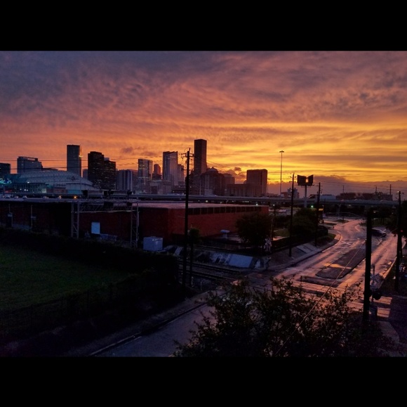 MEET YOUR POSHER 💕 - Picture 4 of 7