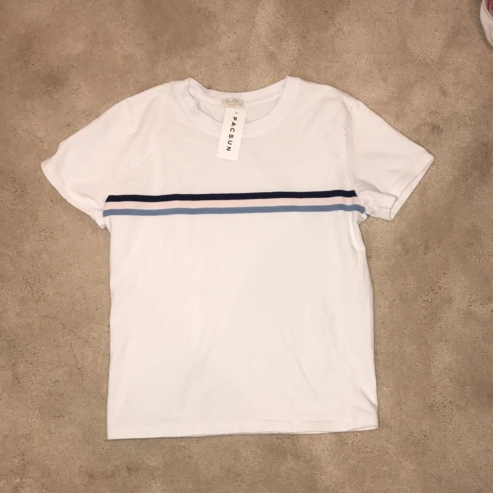 Casual white striped t-shirt!!