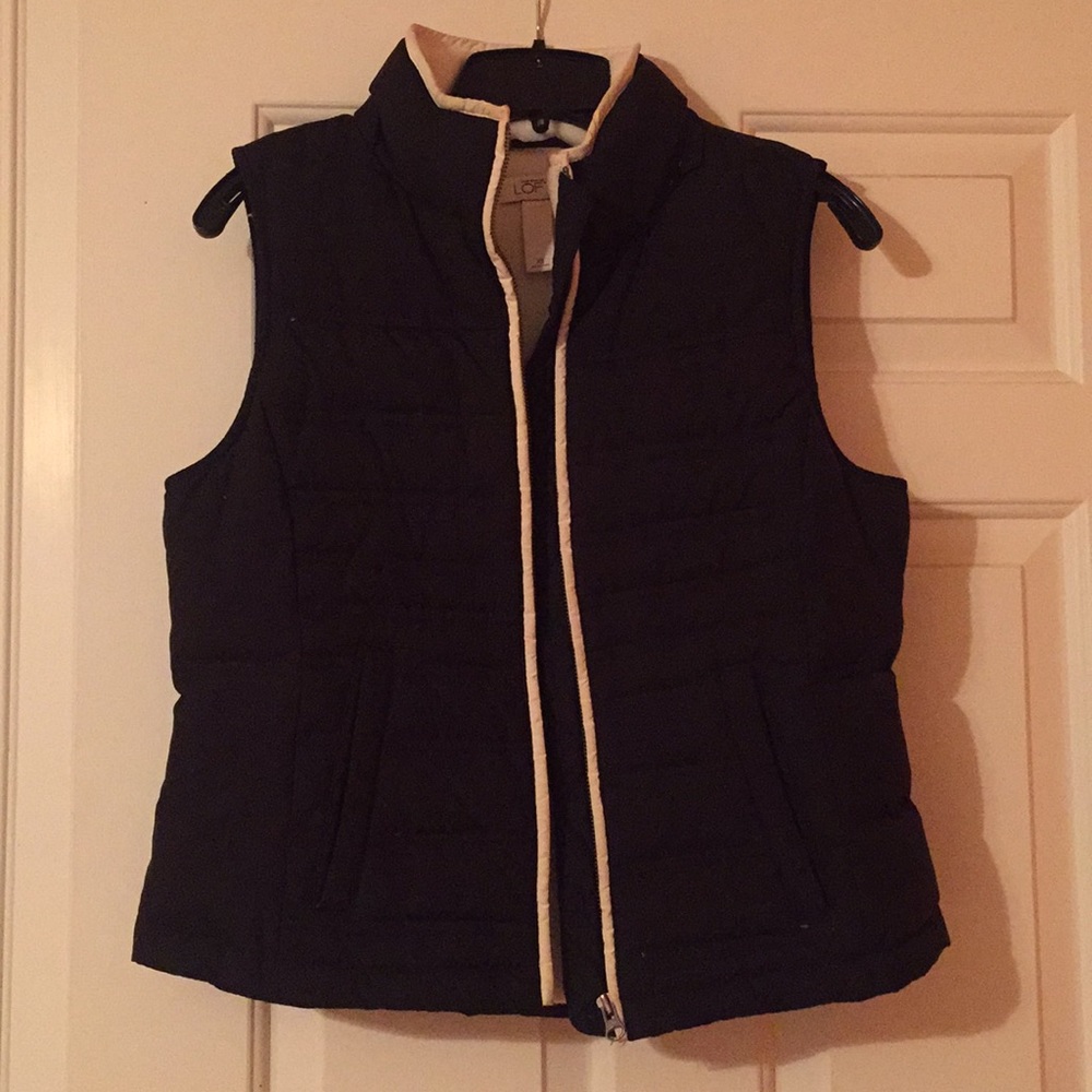***INCREDIBLE DEAL***Fleece Lined Black Puffy Vest