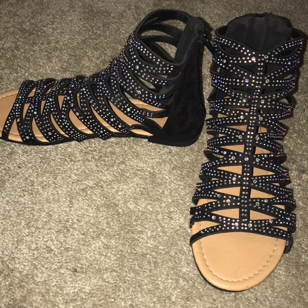 Cute Sandals - Picture 2 of 2