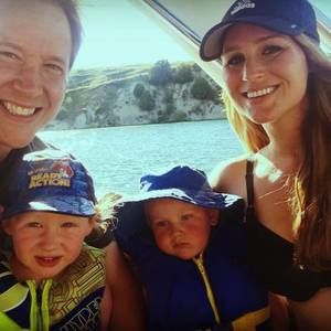 Meet your Posher, Jinger