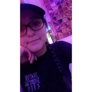 Meet your Posher, Becca