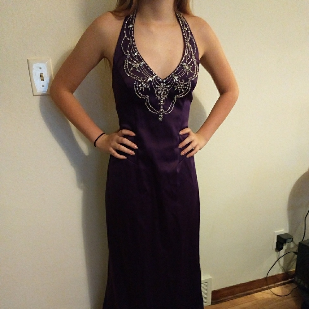Masquerade halter formal, deep purple