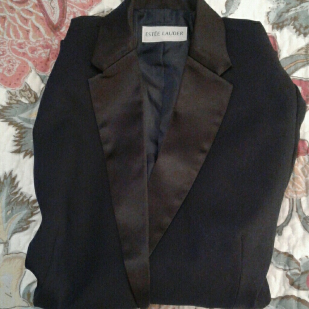*Estee Lauder Uniforms*