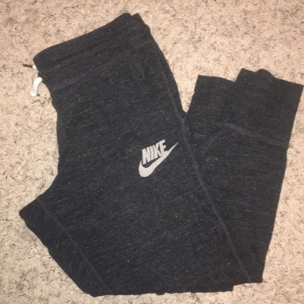 Nike Capri Joggers!