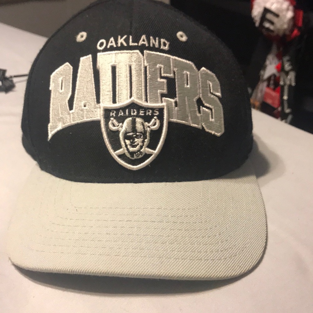 Raiders snap back