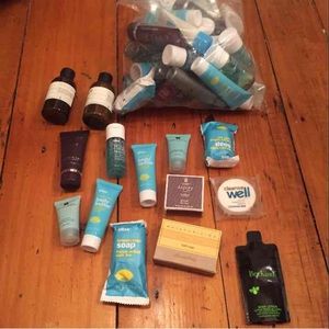 Travel lotion shampoo conditioner bundle