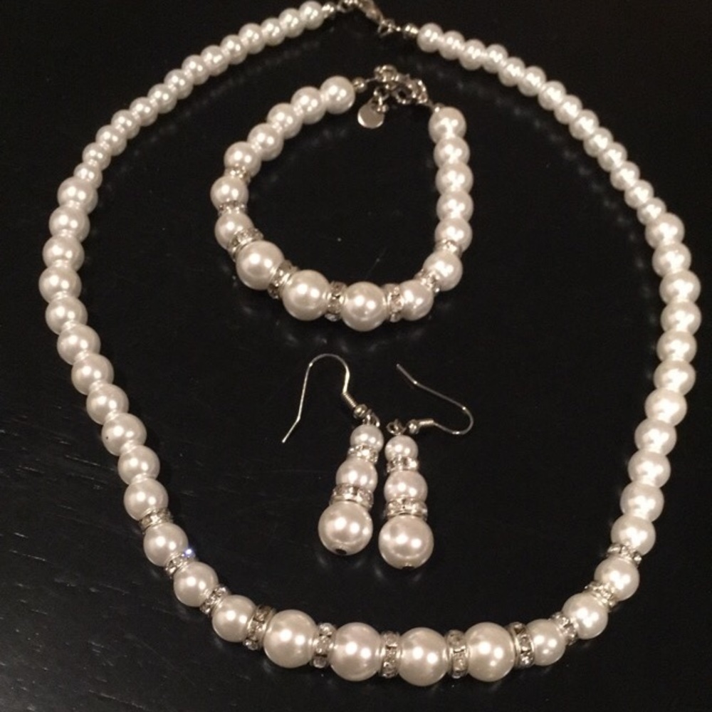 Brides maid jewelry pearls set