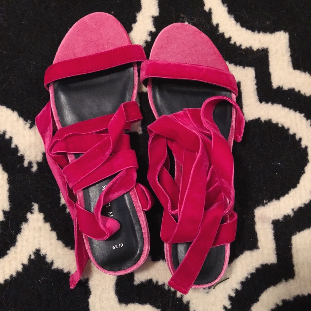 Pink velvet shoes