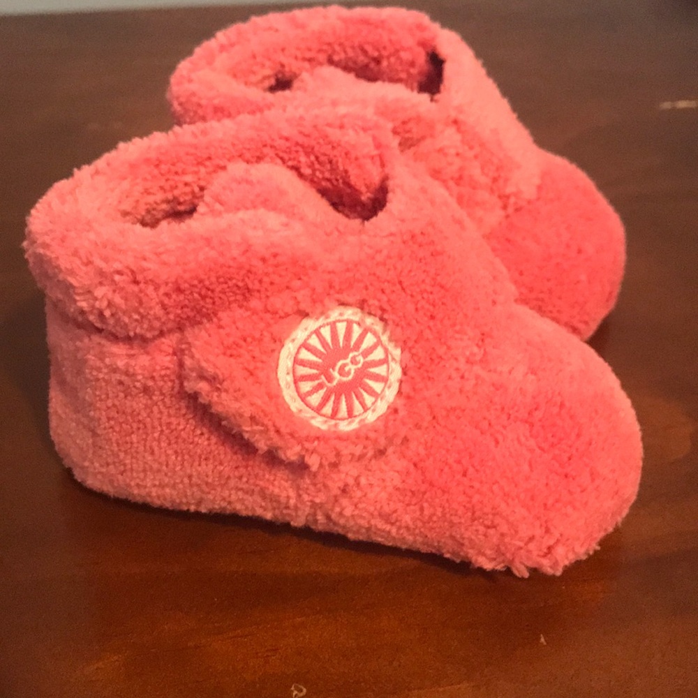 Infant Ugg boots. Girls.