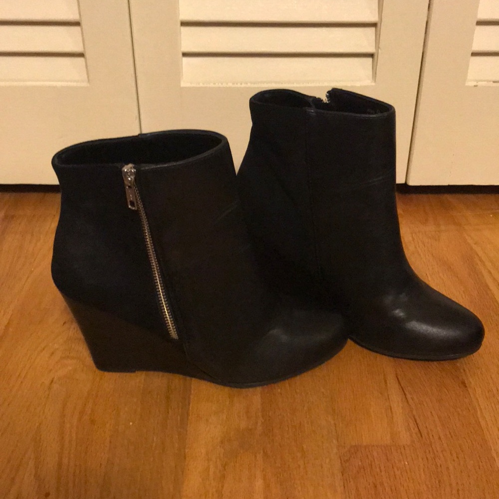 Report Booties