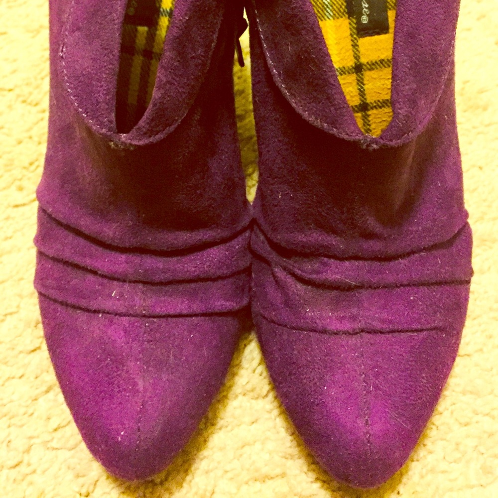 💥 TEMP SALE 💥 Adorable Purple Heels