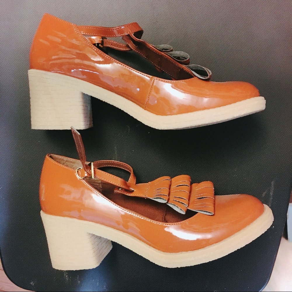 UK 6 brown color  heels