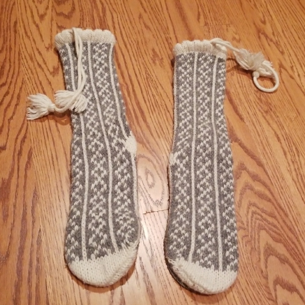 Aerie slipper moccasins