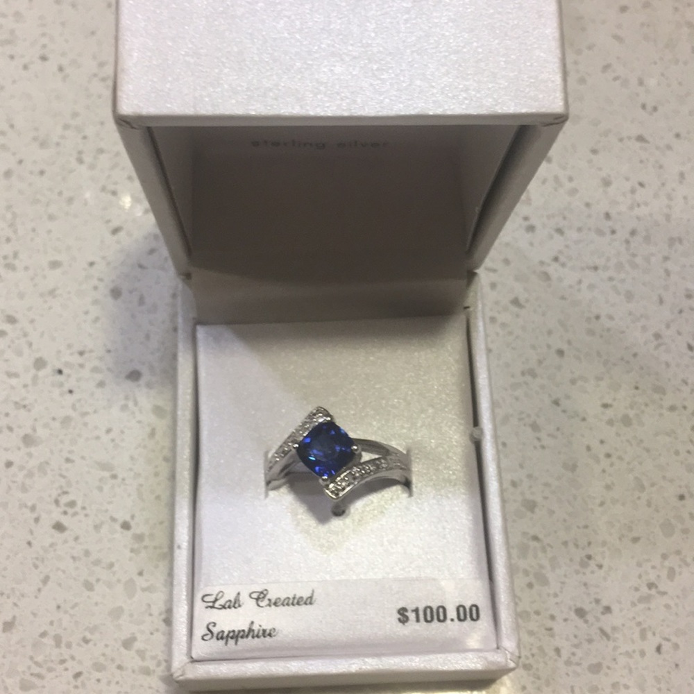💍 BEAUTIFUL SAPPHIRE RING 💍