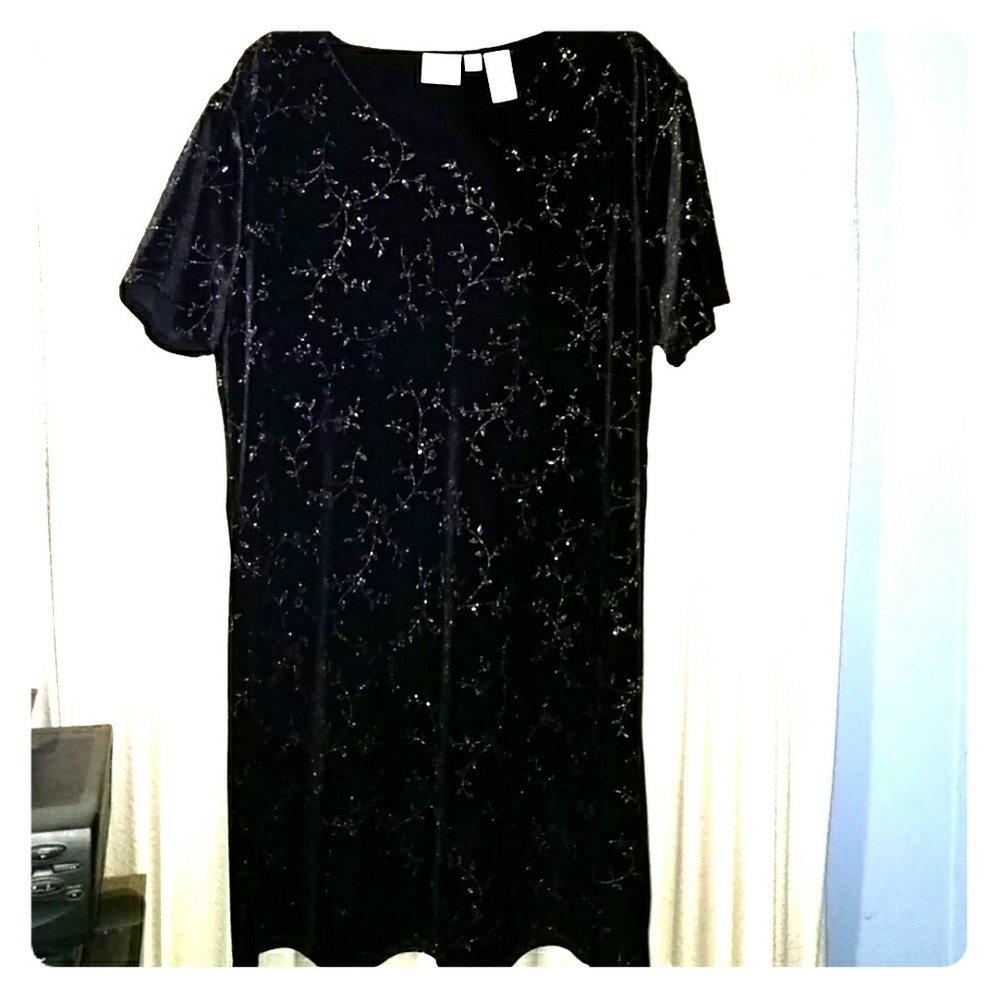 Black embellished party dress