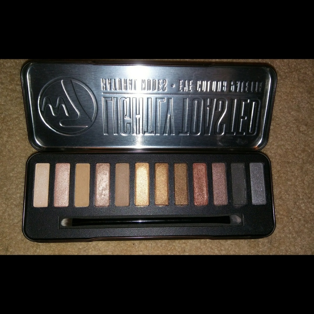 W7 Lightly Roasted Eyeshadow Palette