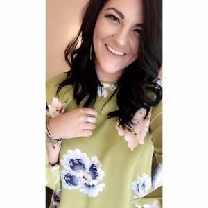 Meet your Posher, Daniella