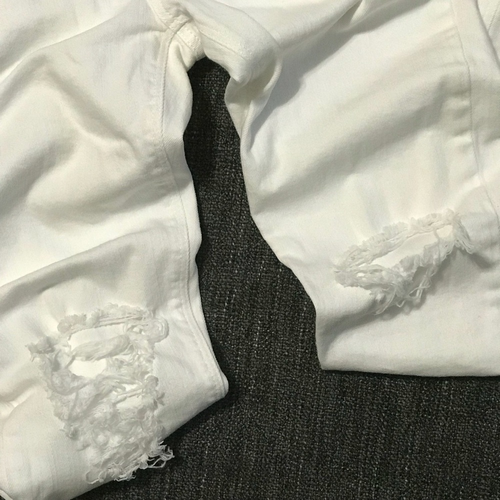 ASOS White Destroyed Knee Jeans Size 30x32 - Picture 4 of 8