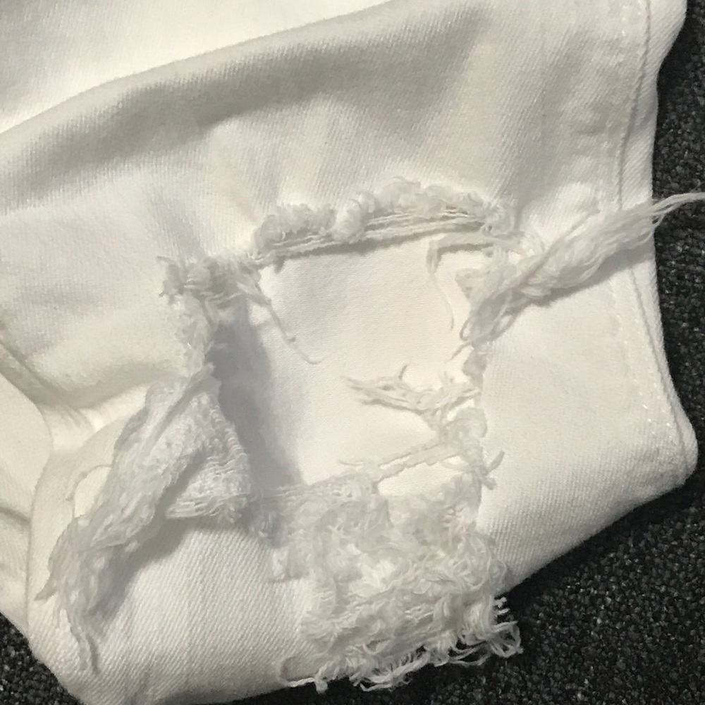 ASOS White Destroyed Knee Jeans Size 30x32 - Picture 5 of 8