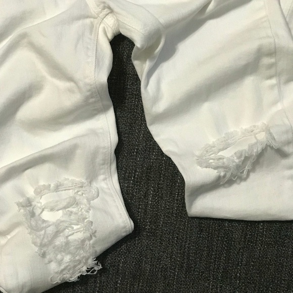 ASOS White Destroyed Knee Jeans Size 30x32 - Picture 4 of 8