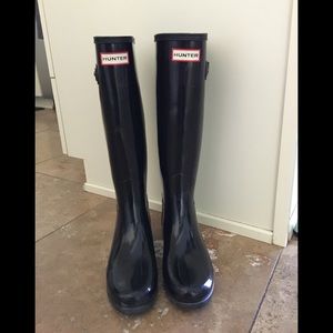 Hunter black rain boots