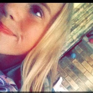 Meet your Posher, Zoe