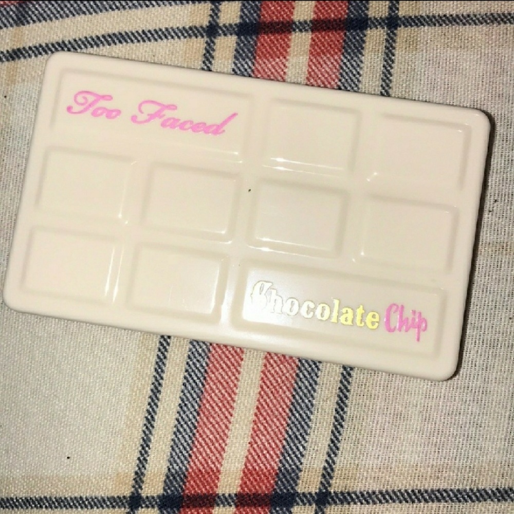 White chocolate pallet