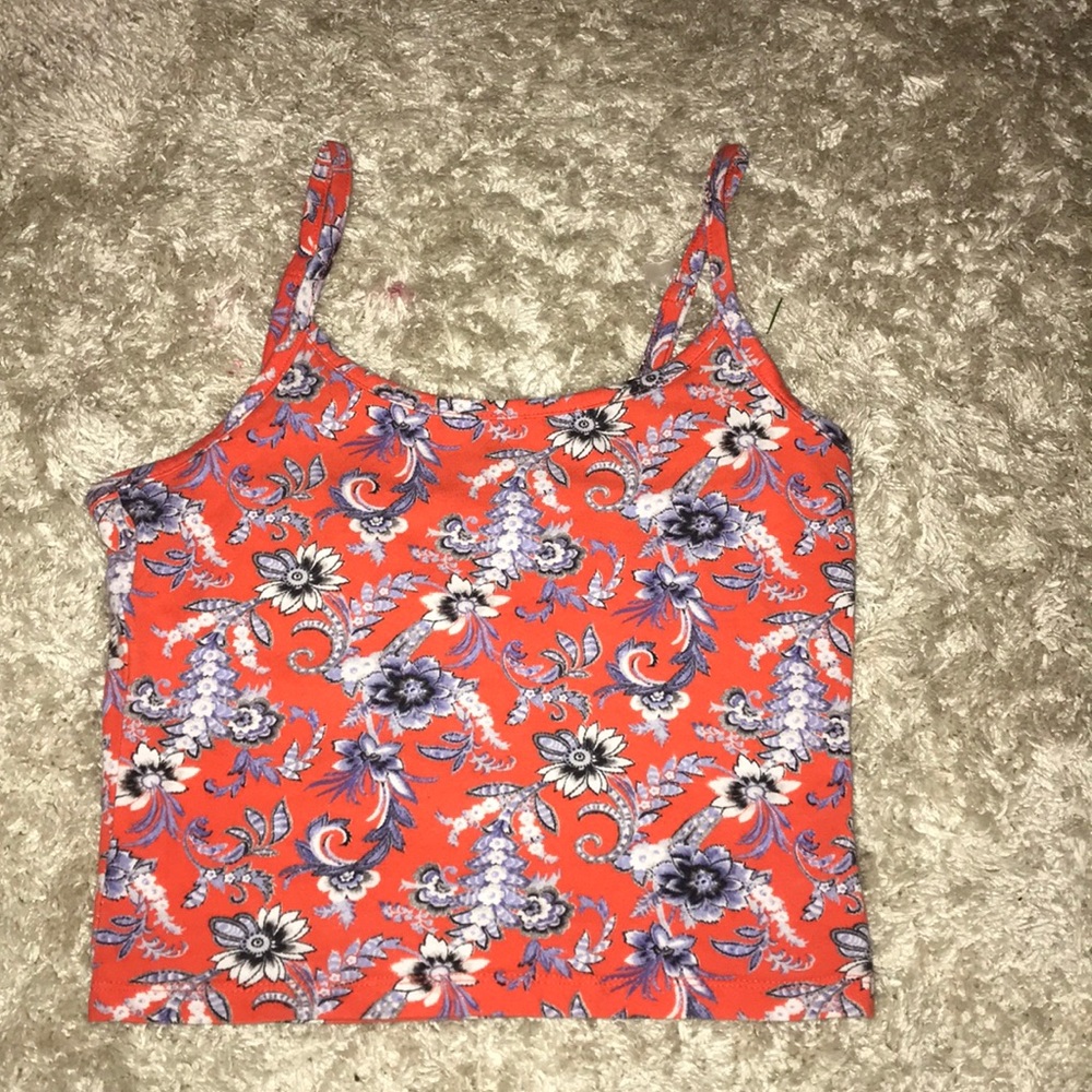 Me to We cropped tank top