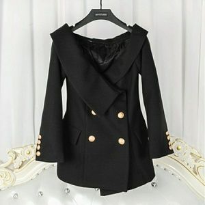 Off shoulder blazer