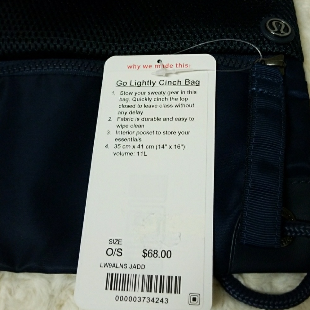 SALE:Lululemon Go Lightly Cinch Bag-NWT - Picture 4 of 4
