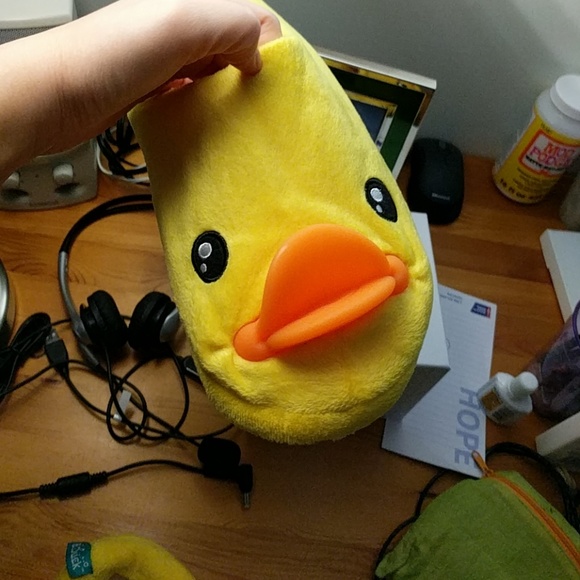 Duckie house slippers - Picture 3 of 3