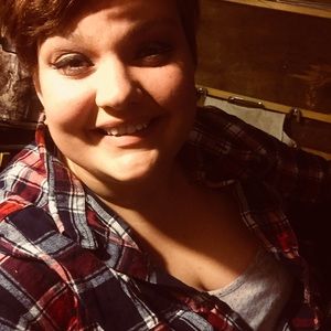 Meet your Posher, Leighsue rae