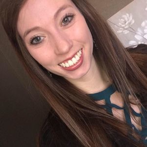 Meet your Posher, Cecily