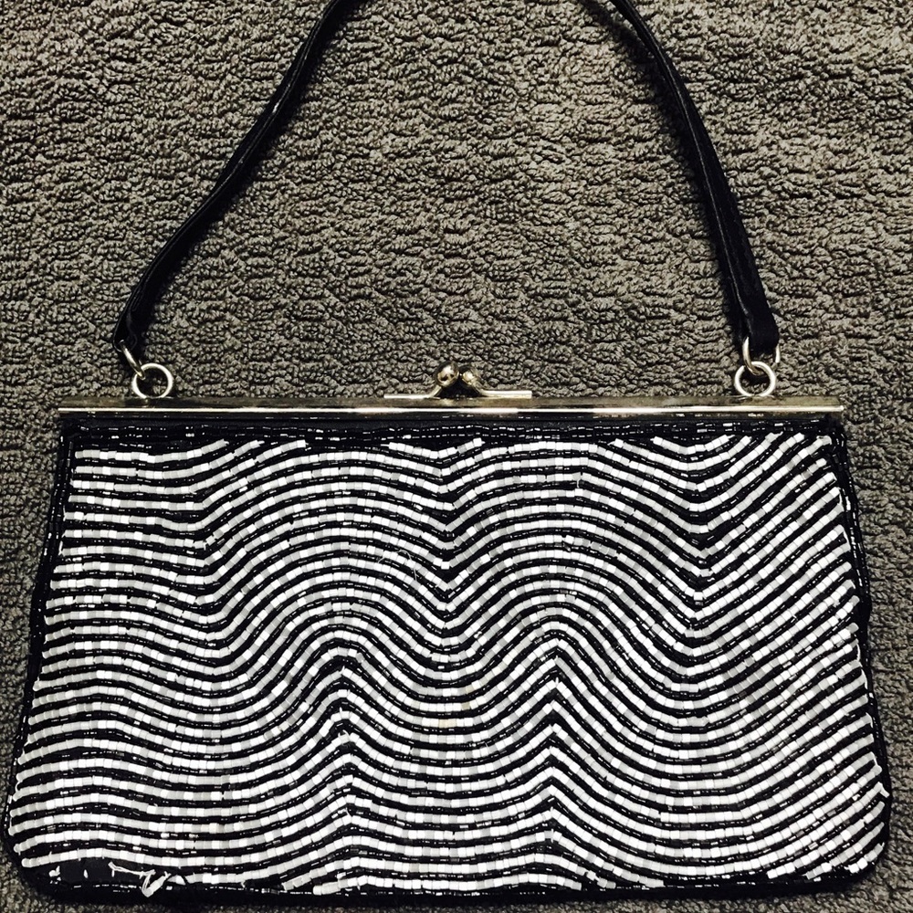 Silver/Black evening clutch