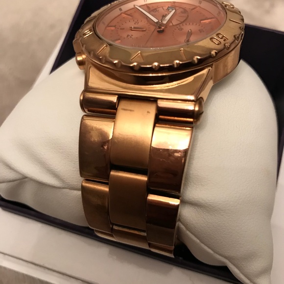 Michael Kors Rose-Gold Watch - Picture 2 of 6