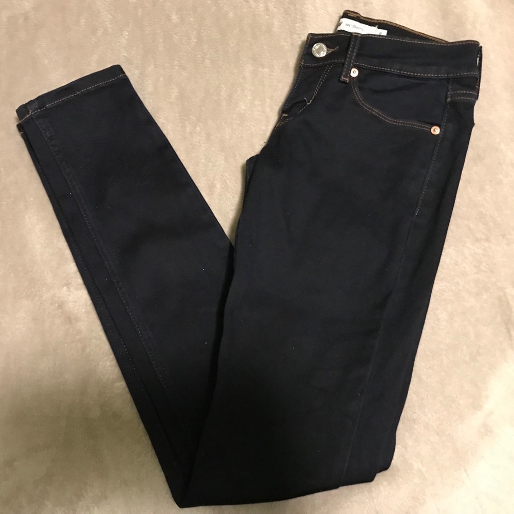 Levi dark jeans