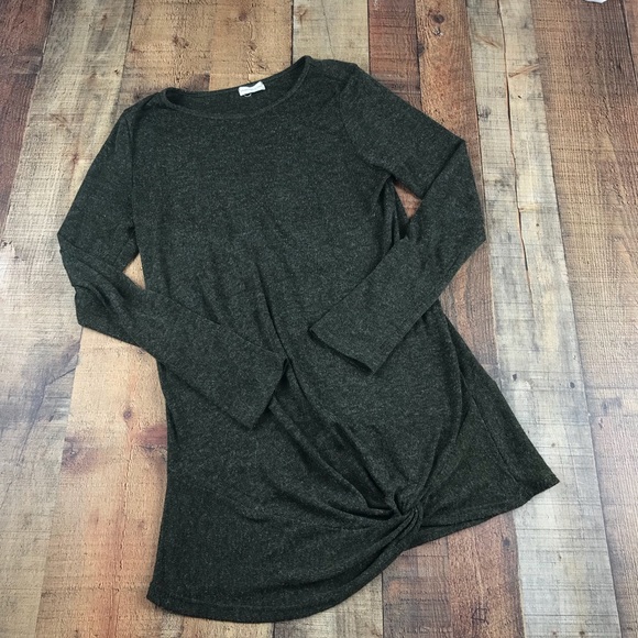 Fuzzy green knot tunic - Picture 2 of 5