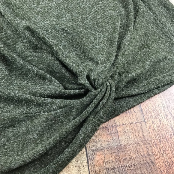 Fuzzy green knot tunic - Picture 3 of 5