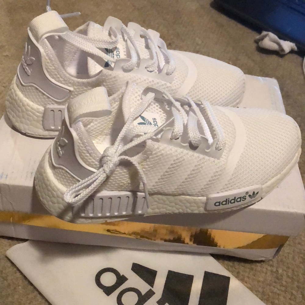 adidas nmd r1 (READ DESCRIPTION!)