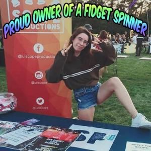 Meet your Posher, Alyson