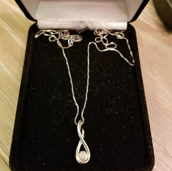 Infinity Diamond Necklace ๐ - Picture 2 of 2