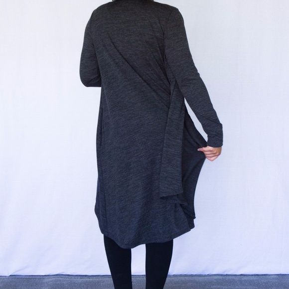 Two-Tone Knit Cardi - Picture 2 of 3