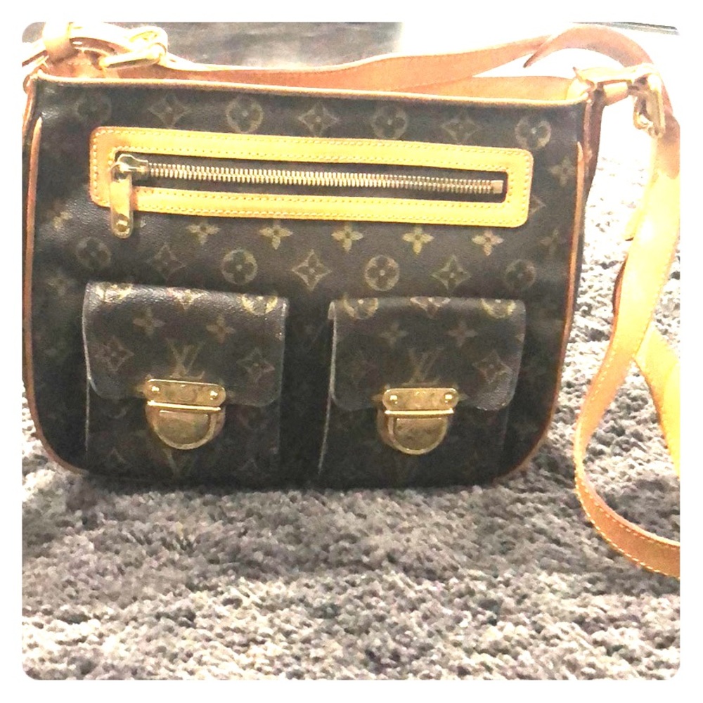 Louis Vuitton Handbag