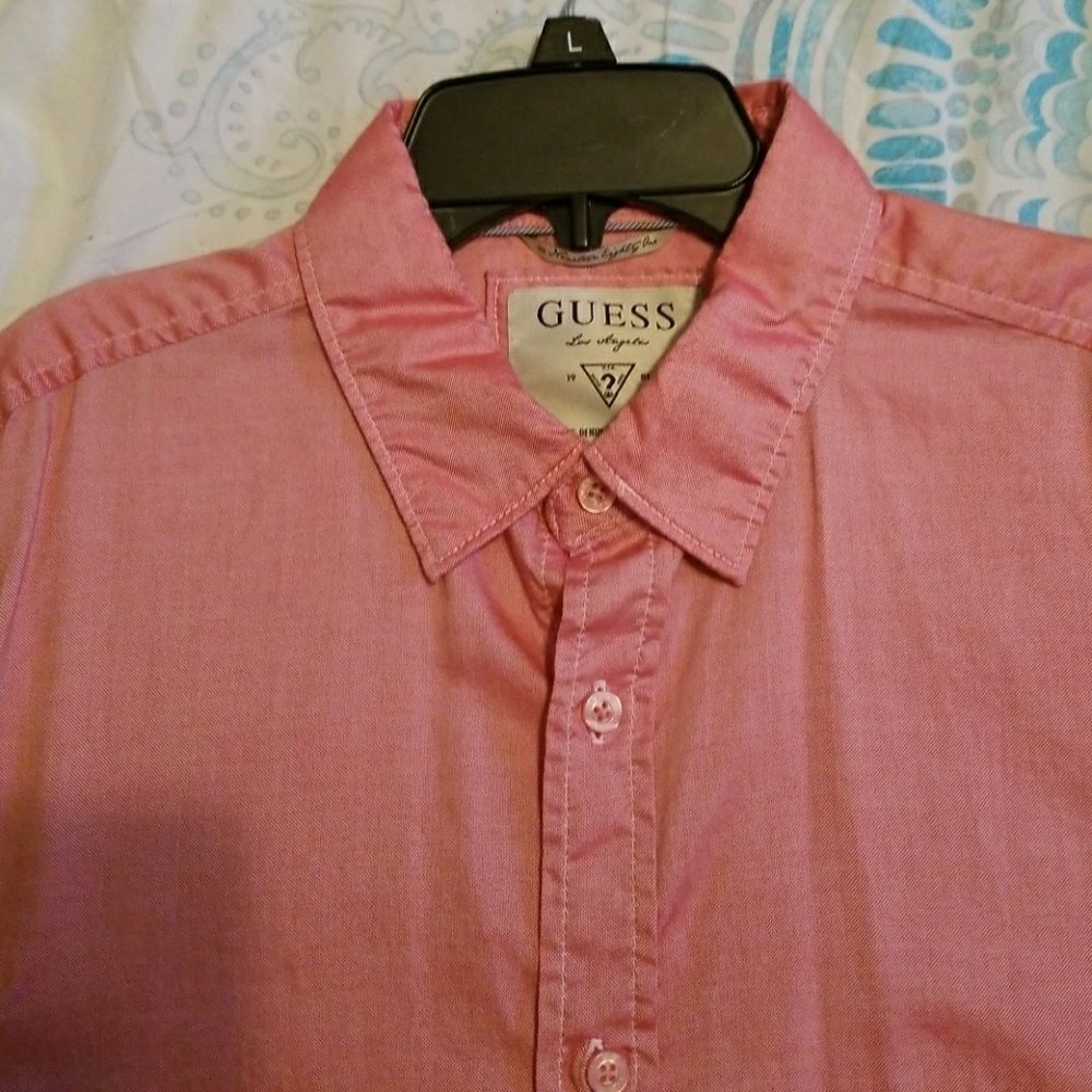 Long sleeve men's guess shirt ,used once or twice