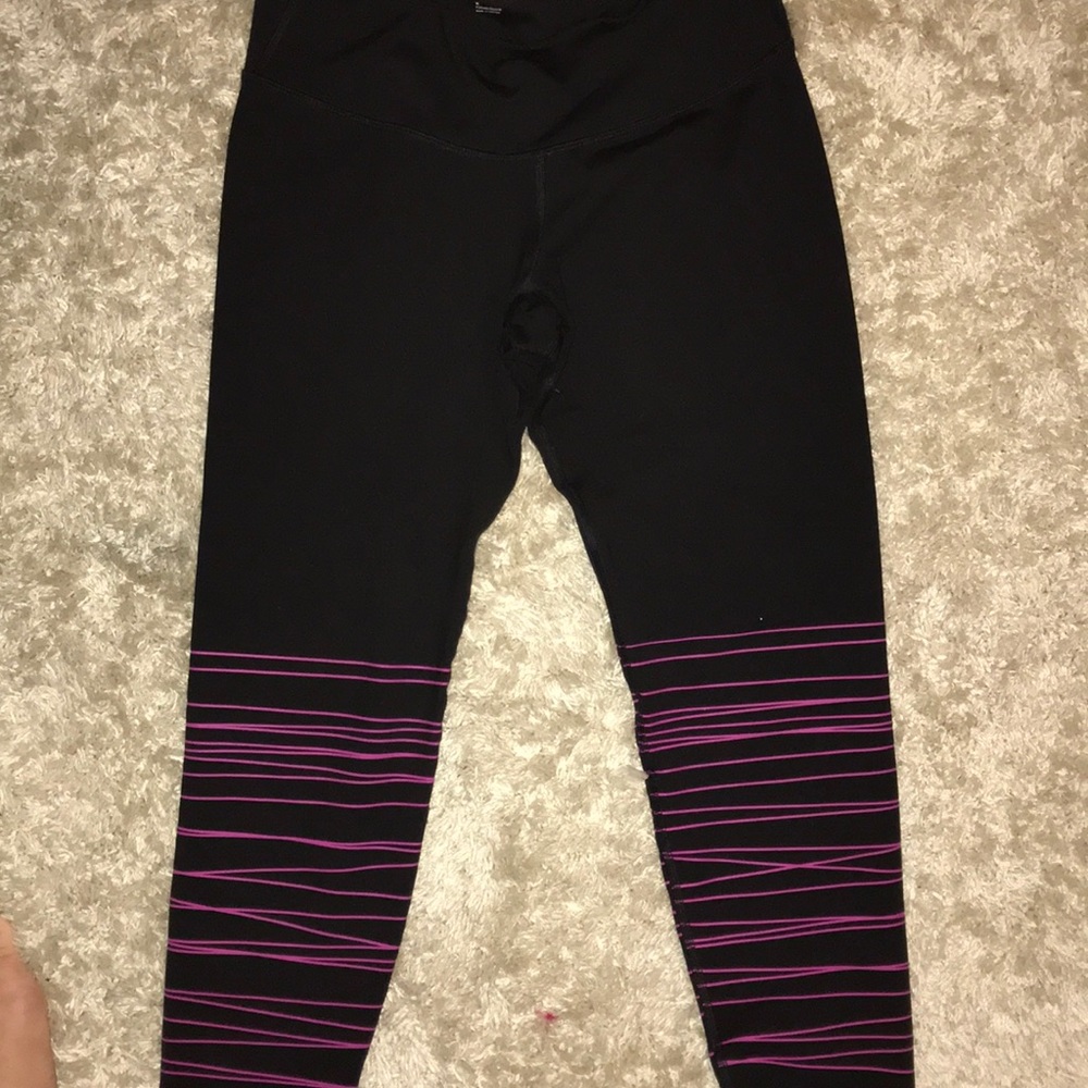 Old Navy leggings Striped