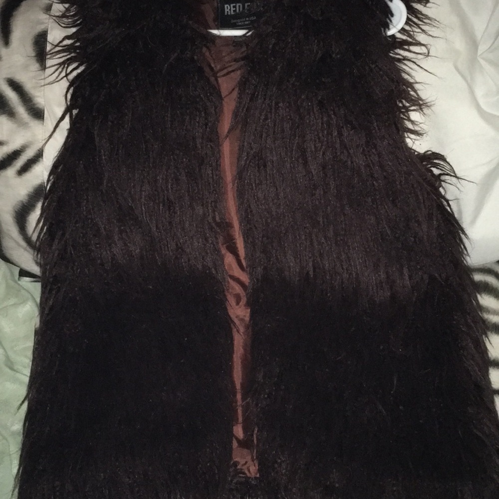 BROWN VEST
