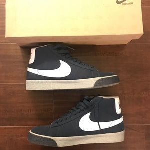 Nike Blazer MID