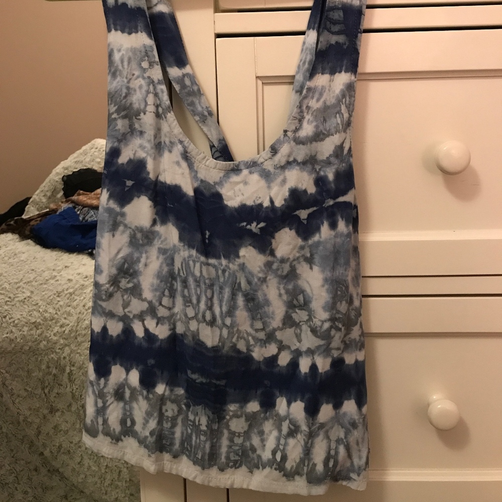 Blue tie dye tank size S